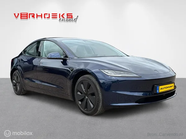 Tesla Model 3, foto 2