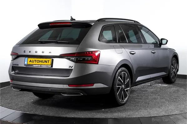 Škoda Superb, foto 2